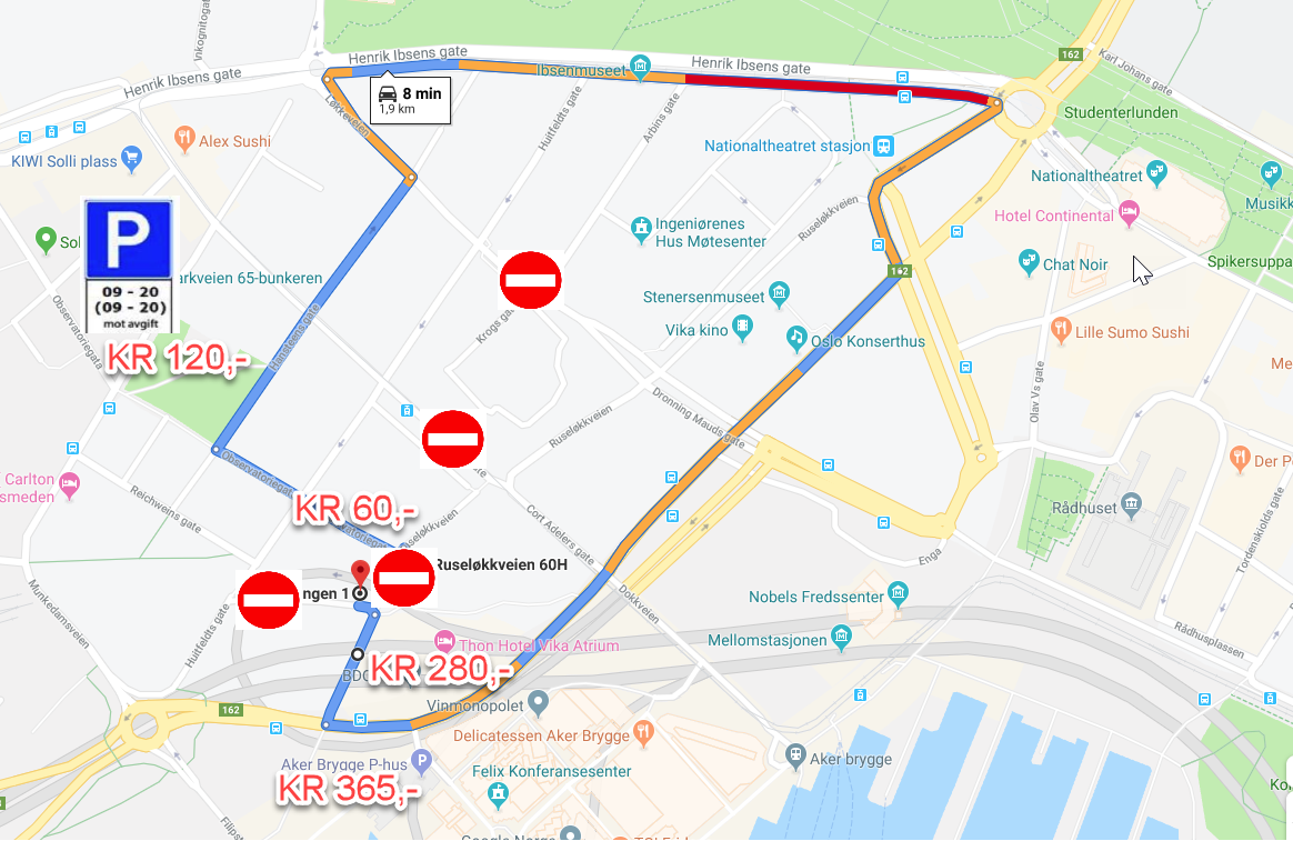Kart over gatene rundt Løkkegangen 1 med innkjøring forbudt-skilt der veien er sperret, kjøreruten rundt via Henrik Ibsens gate og Observatoriegata, og markerte parkeringsområder ved Observatoriegata, i gatene nær Lighthouse Coffee, i Vika Atrium P-hus og i Aker Brygge P-hus.